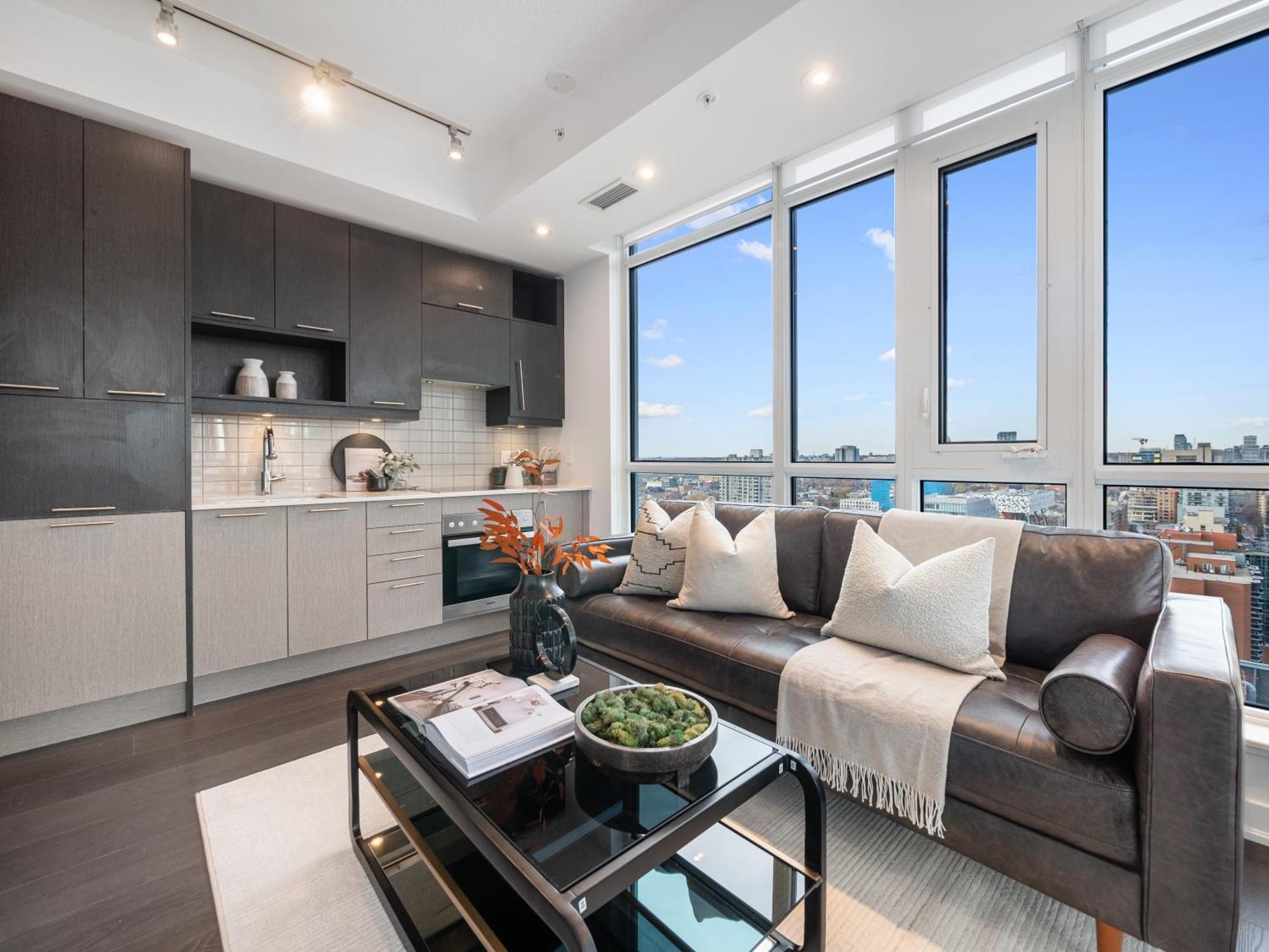 Nobu - Toronto's Entertainment District Apartment